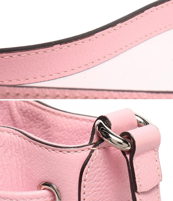 Gucci Shoulder Bag Crossbody GG Supreme 598149 520981 Ladies Gucci