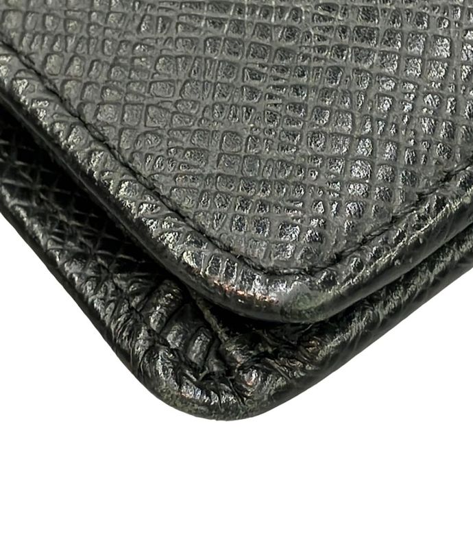 Louis Vuitton Taiga Portefeuille M30952 Men's Louis Vuitton Foldable Wallet