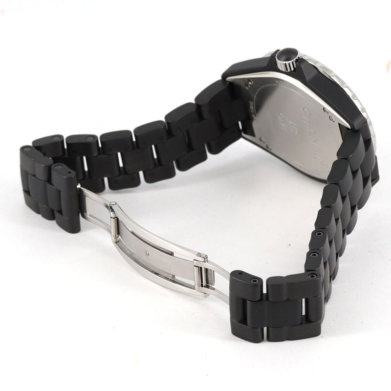 Chanel J12 41mm (1.61in) GMT Matte Ceramic H3101 Ceramic Automatic