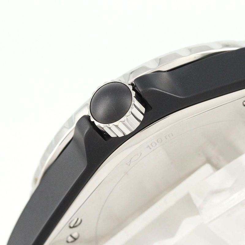 Chanel J12 41mm (1.61in) GMT Matte Ceramic H3101 Ceramic Automatic