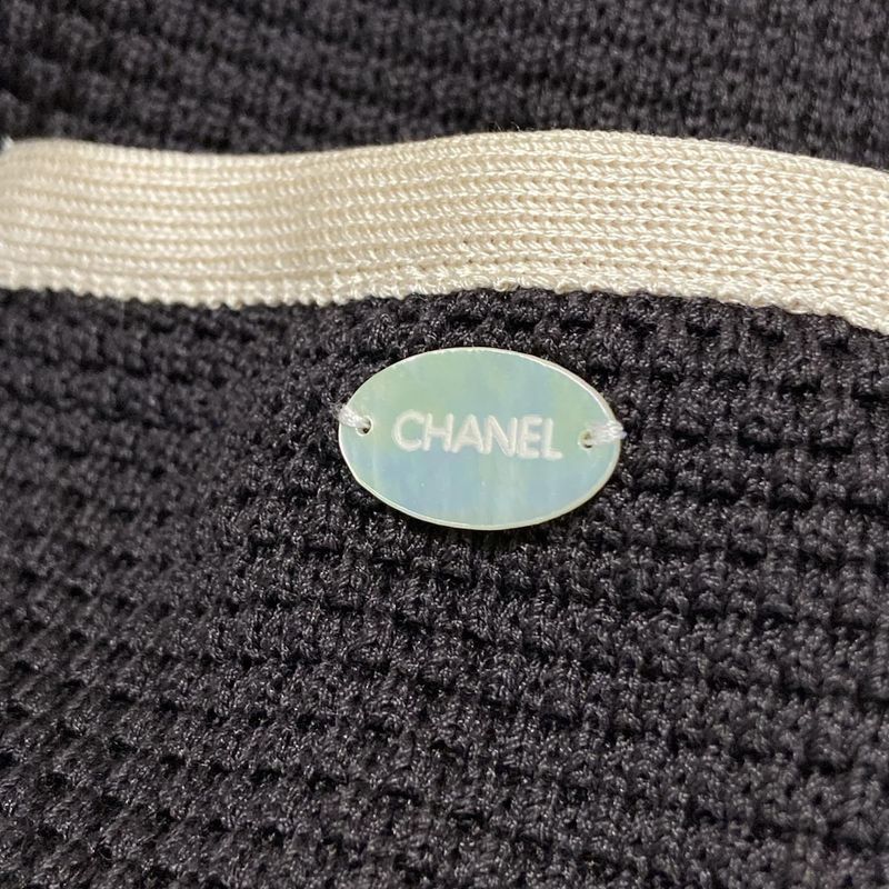 Chanel Jacket Size 34 S Women's Excellent Condition P28058 Dark Brown and Ivory