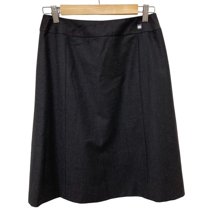 01A Chanel Cashmere Blend Skirt With Coco Mark Plate P18201 Size 38 Dark Brown