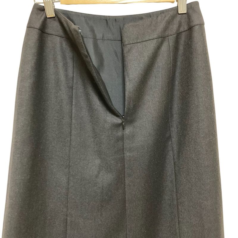 01A Chanel Cashmere Blend Skirt With Coco Mark Plate P18201 Size 38 Dark Brown