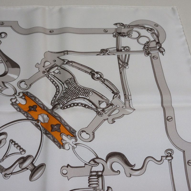 Hermes Carre 90 Morset Gourmettes Equestrian And Chain Silk Scarf White Ladies