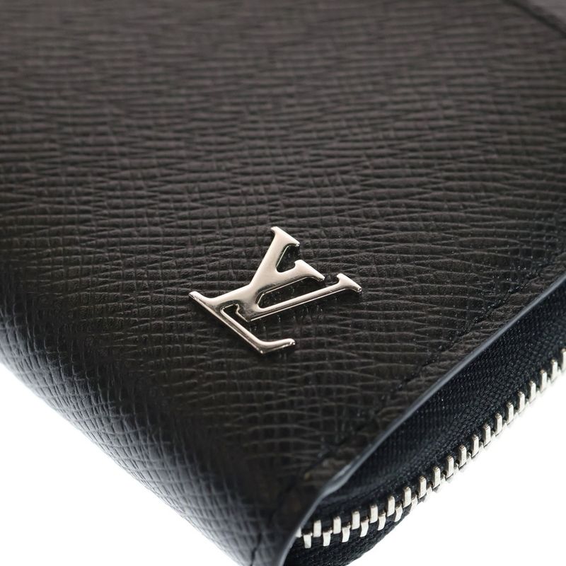 Louis Vuitton Zippy Dragonne Taiga Noir Black Wallet Long Wallet