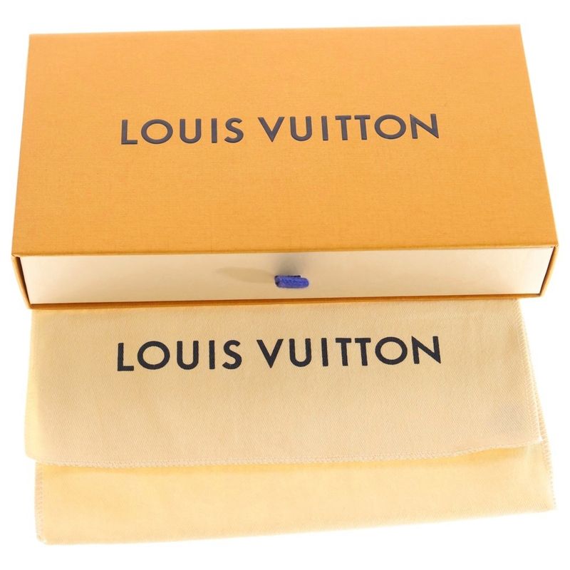 Louis Vuitton Zippy Dragonne Taiga Noir Black Wallet Long Wallet