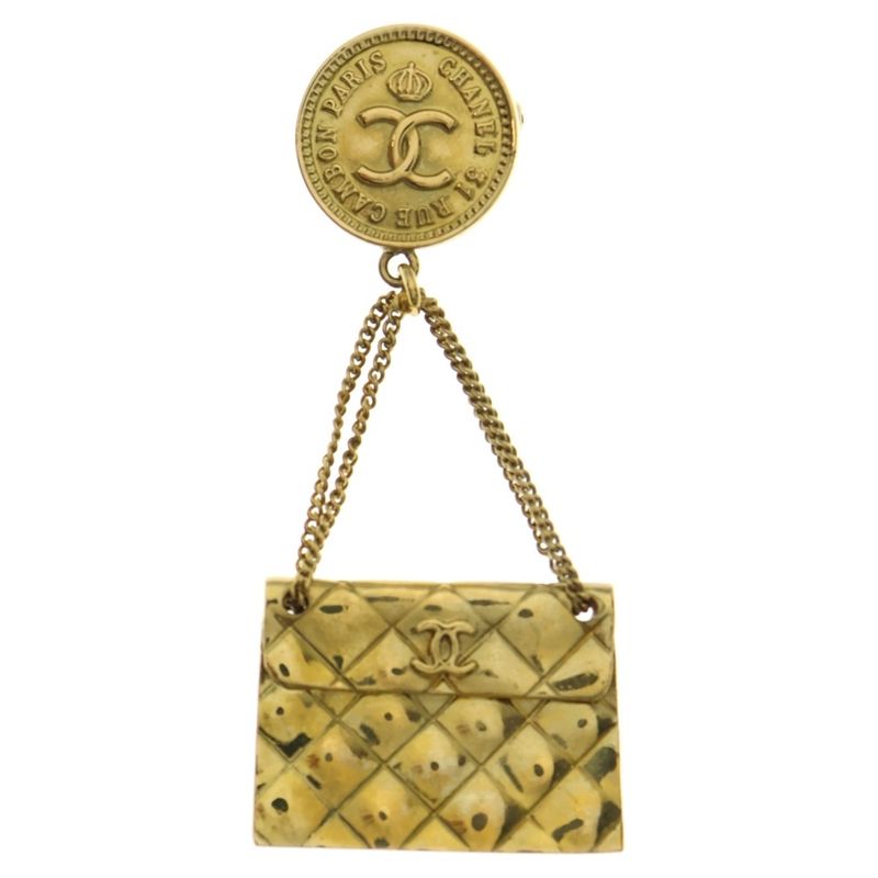 Chanel Matelasse Bag Motif Brooch Pin Badge Gold GP