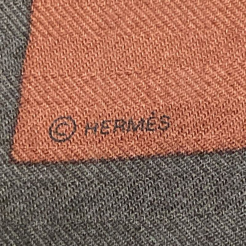 Hermes Shawlexcellent Condition - Dark Brown X Brown X Dark Navy Fringe