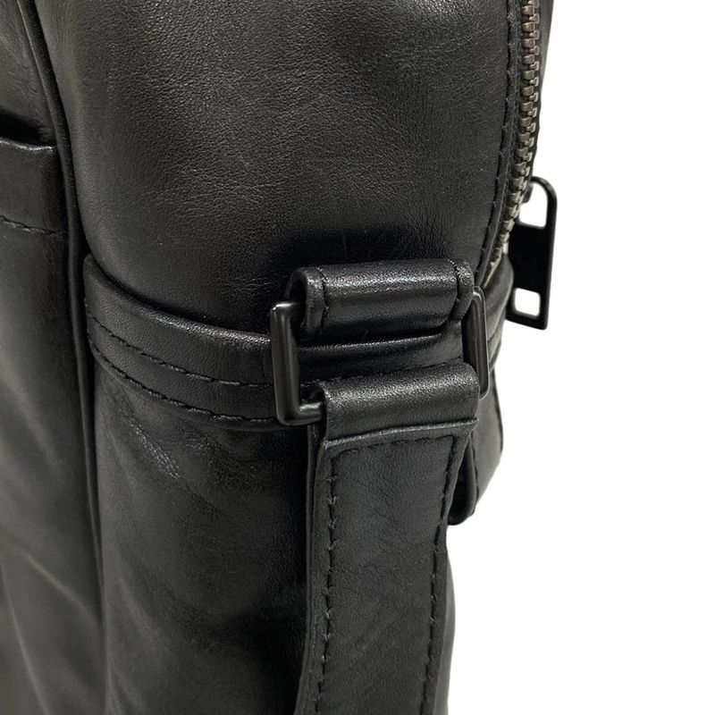 Louis Vuitton Diffie Clarkson M92402 Black Leather Shoulder Bag