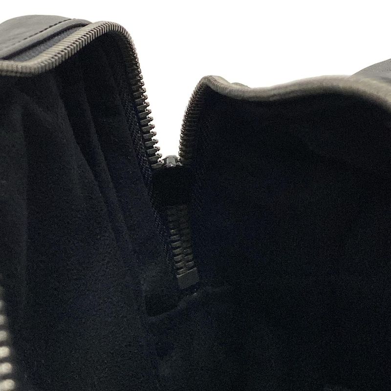 Louis Vuitton Diffie Clarkson M92402 Black Leather Shoulder Bag