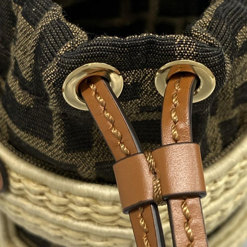 Fendi Shoulder Bag Excellent Condition Step Out Nano 7as189 Ivory X Khaki X