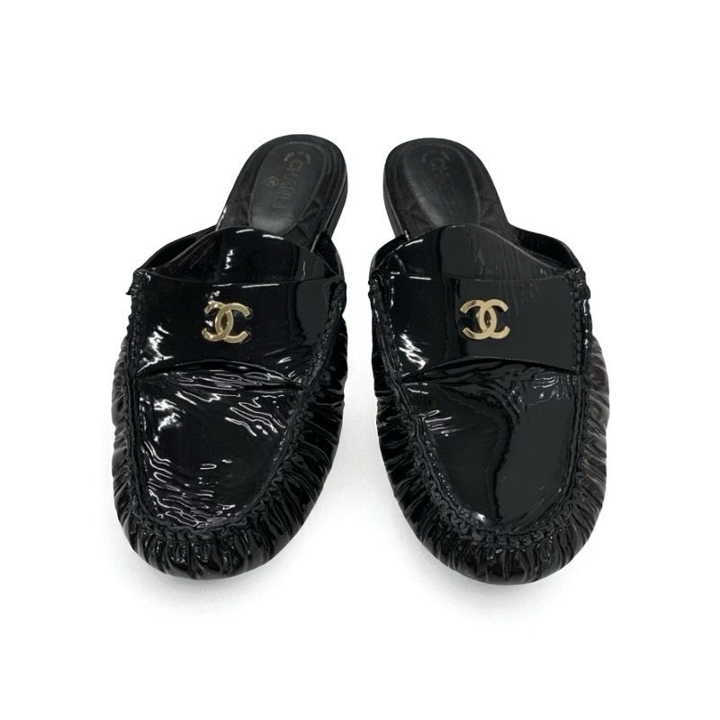 Chanel Flat Shoes Patent Black Here Mark Mules