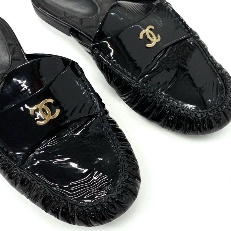 Chanel Flat Shoes Patent Black Here Mark Mules