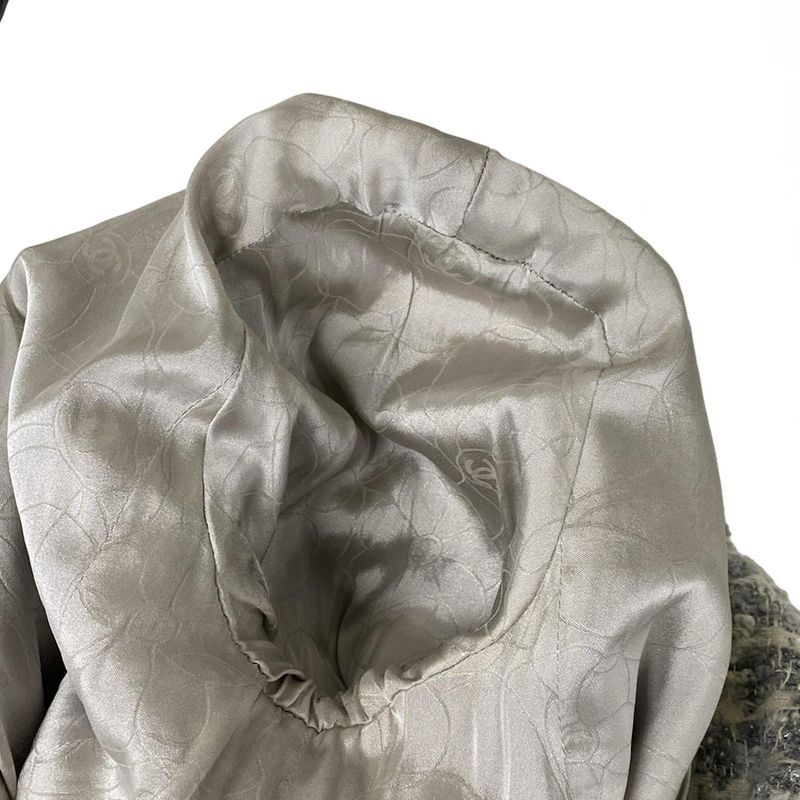 Chanel Coat Size 40 M Women - P26899 White and Gray Long Sleeves Tweed Lamé