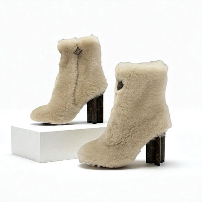 Louis Vuitton Silhouette Line Monogram Boots Short Shoes Fur Leather
