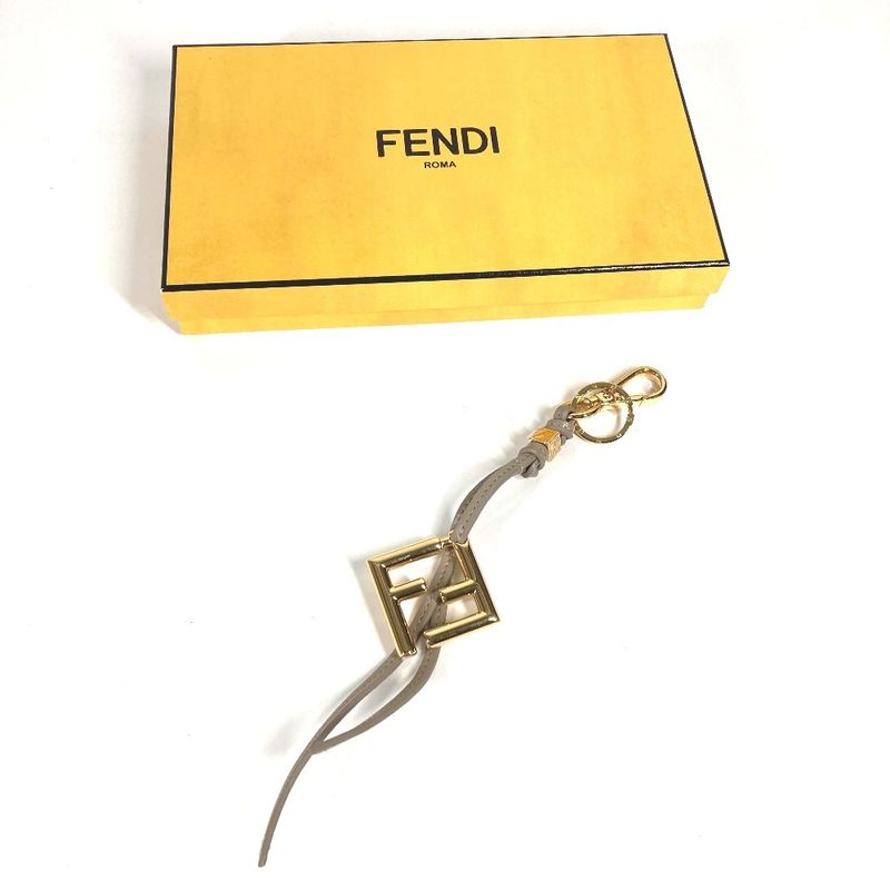Fendi Key Holder FF Diamond Charm 7as255 Leather Beige