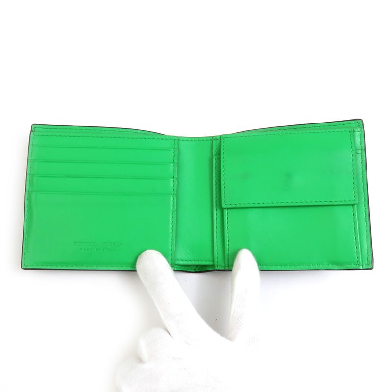 Bottega Venetaveneta Bifold Wallet In Intrecciato