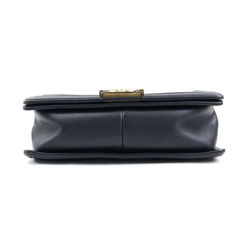 Chanel Shoulder Bag Boy Chanel