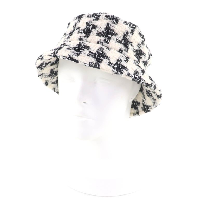 Chanel 20aw 20b Coco Mark Plated Staggered Pattern Lame Tweed Hat White Black M