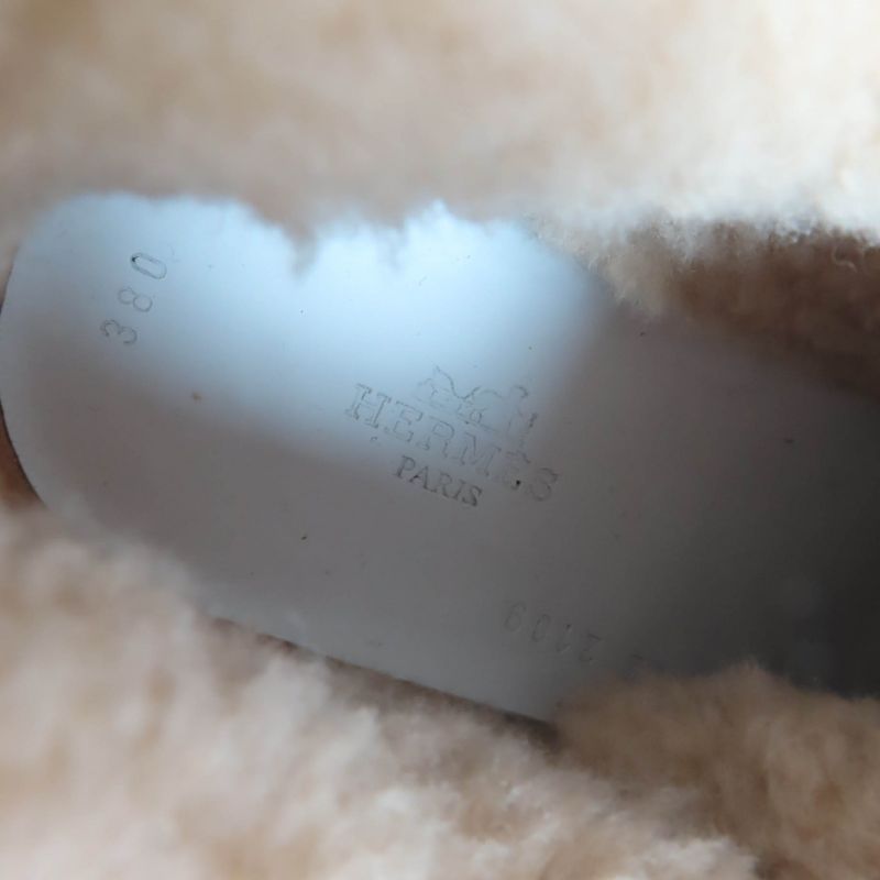 Hermes Dare H Logo Design Mouton Leather Low Cut Sneakers White Beige 38 with