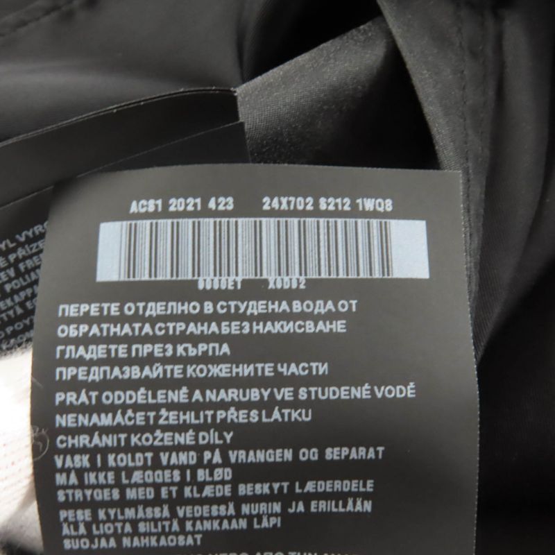 Prada 24x702 Renylon Triangle Logo Plate Short Sleeve Shirt with Pouch Black