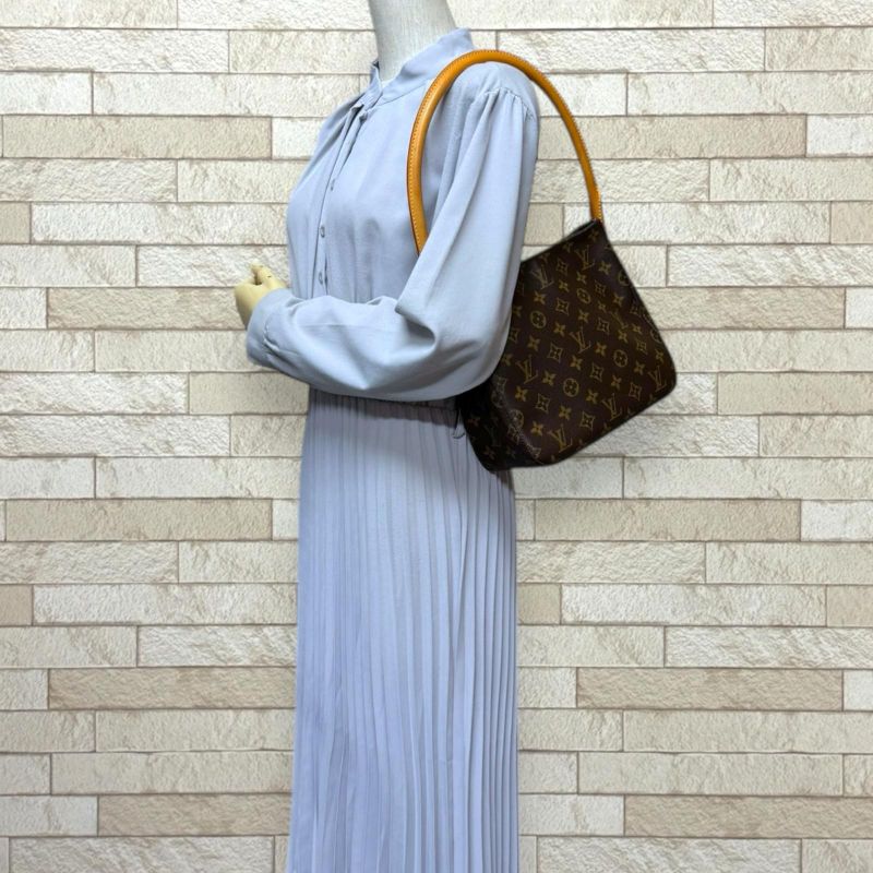 Louis Vuitton Looping MM Monogram Shoulder Bag Monogram Canvas M51146 Brown