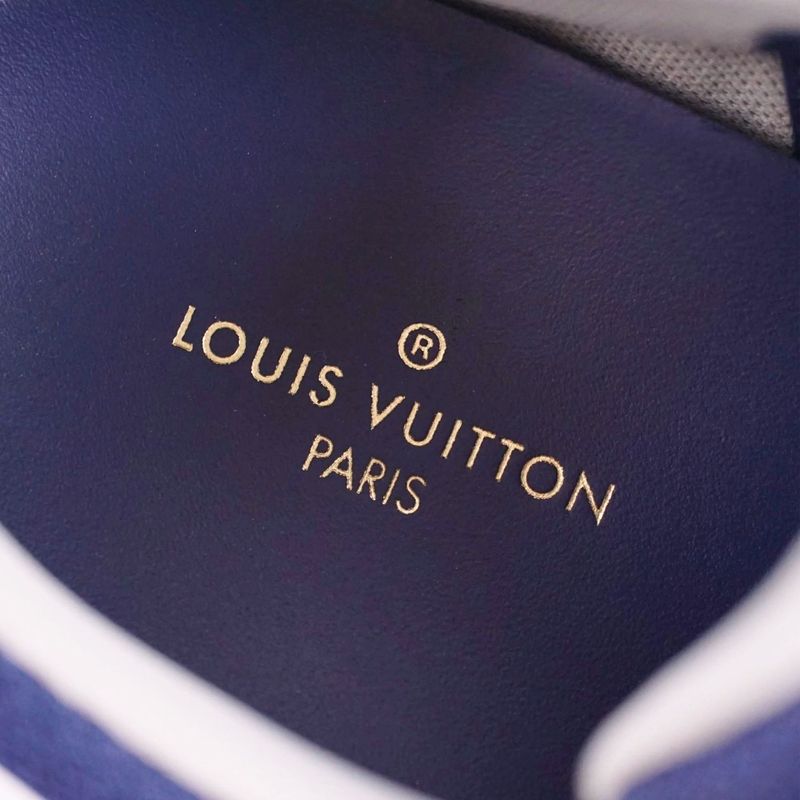 Unused Louis Vuitton Runaway Line Sneakers