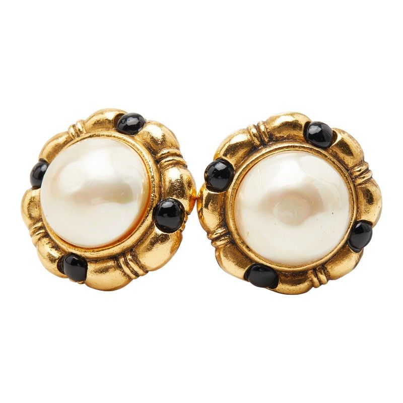 Chanel Vintage Pearl Gold Plated Ladies Chanel