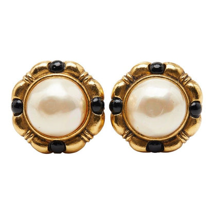 Chanel Vintage Pearl Gold Plated Ladies Chanel