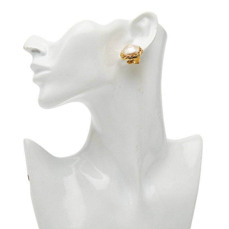 Chanel Pearl Gold Plated Women's Chanel