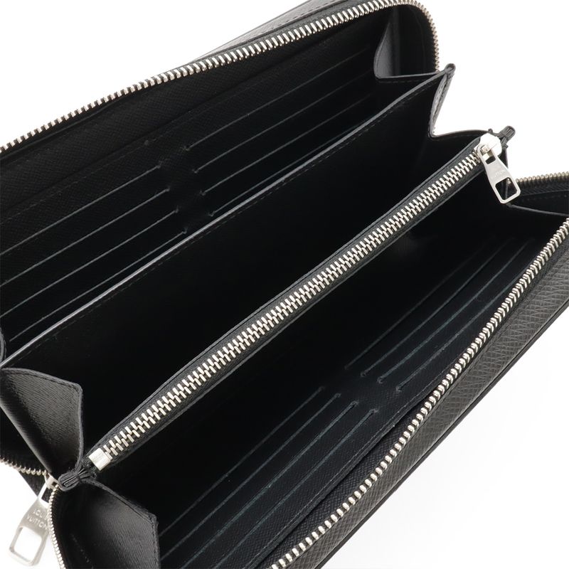 Louis Vuitton Taiga Zippy XL Round Zipper Long Wallet Travel Case Second Bag