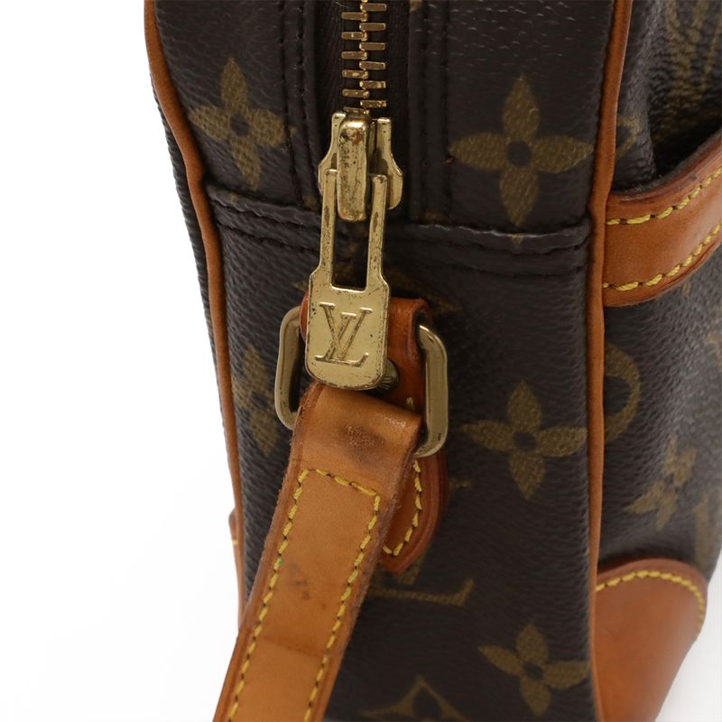 Louis Vuitton Monogram Trocadero 23 Shoulder Bag Crossbody Shoulder Pochette