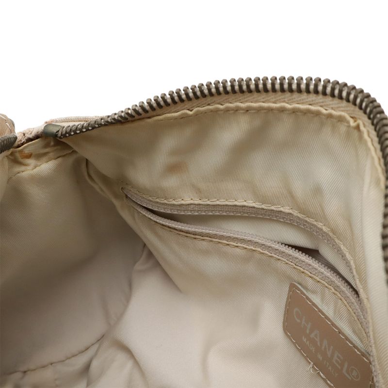 Chanel New Travel Line New Travel Line Shoulder Bag Mini Drum Cylindrical One