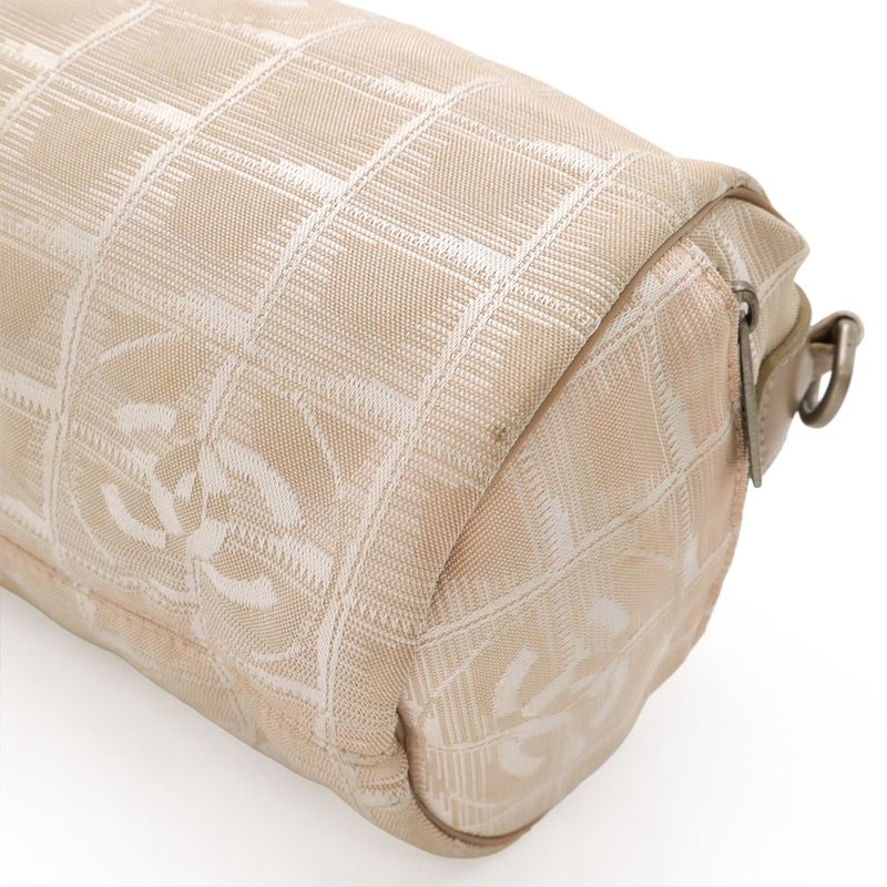 Chanel New Travel Line New Travel Line Shoulder Bag Mini Drum Cylindrical One