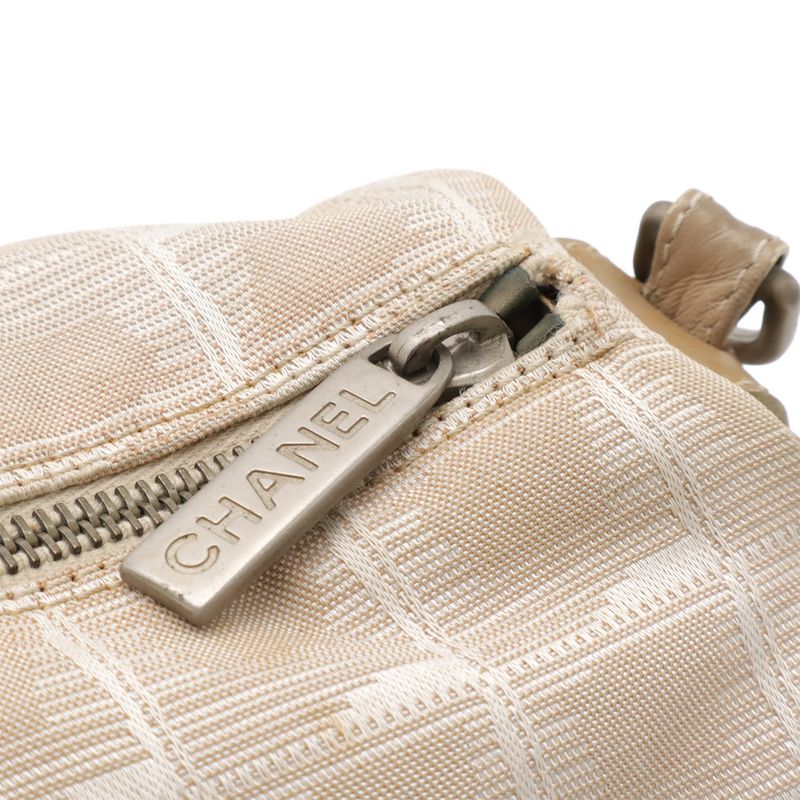 Chanel New Travel Line New Travel Line Shoulder Bag Mini Drum Cylindrical One