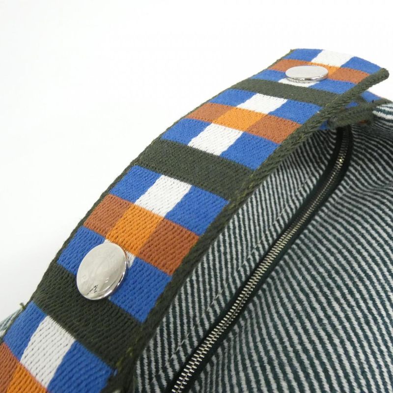 Hermes AU Carre Brid A Black PM 103802m Pouch