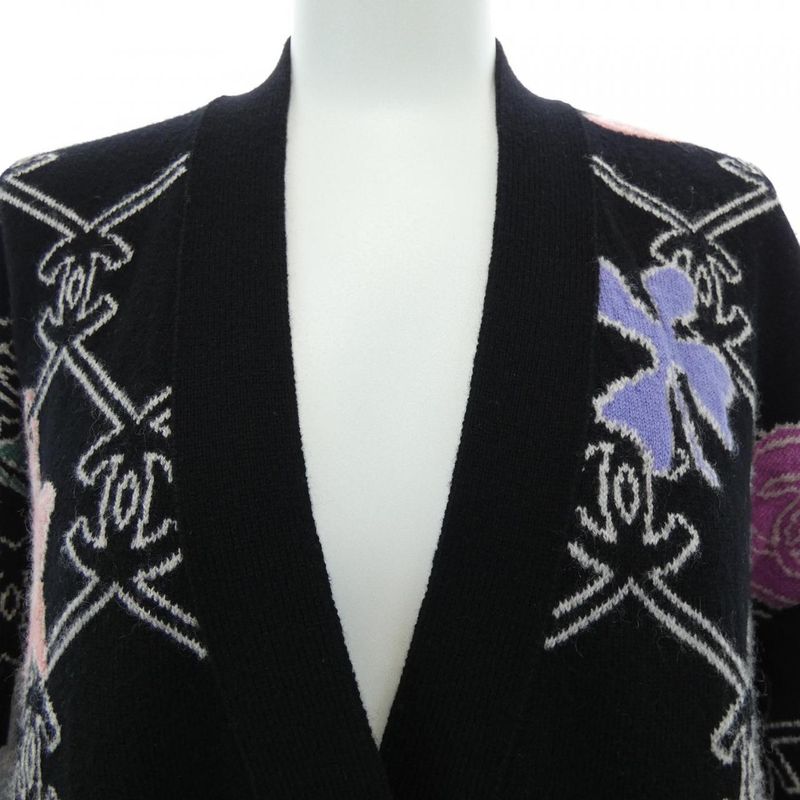 Chanel P72295k10398 22P Cardigan