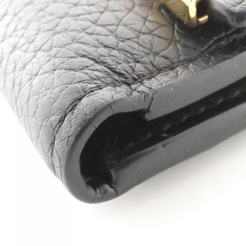 Louis Vuitton Taurillon Portefeuille Capucines Compact M82764 Wallet