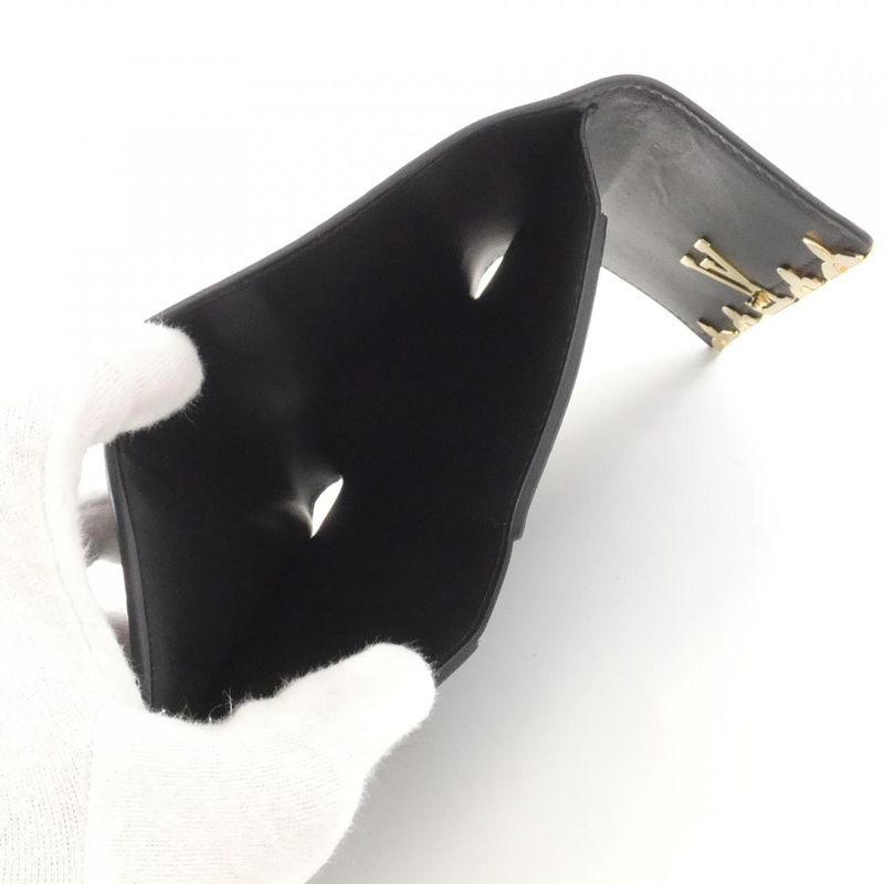 Louis Vuitton Taurillon Portefeuille Capucines Compact M82764 Wallet