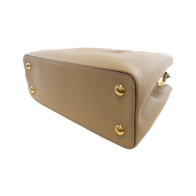 Louis Vuitton Capucines MM M42253 Bag
