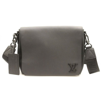 Louis Vuitton Aerogram Takeoff Messenger Bag Black Leather Rfid M57080