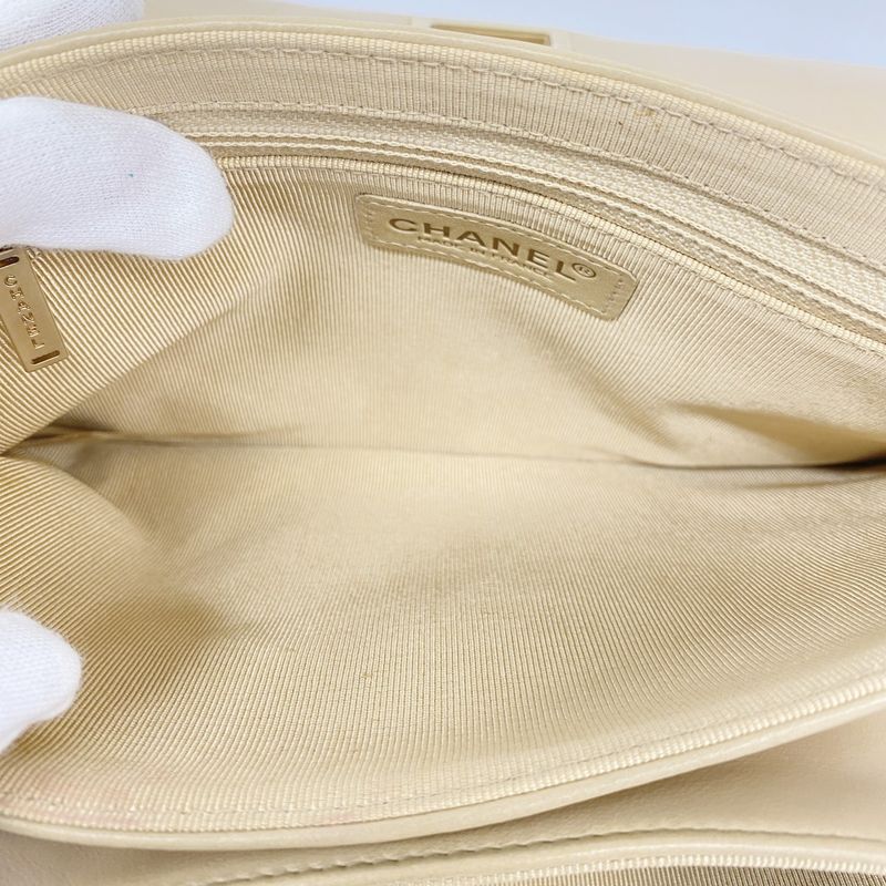 Chanel Handbag 2.55 Choco Bar Lambskin Chain Beige Gold Hardware Women