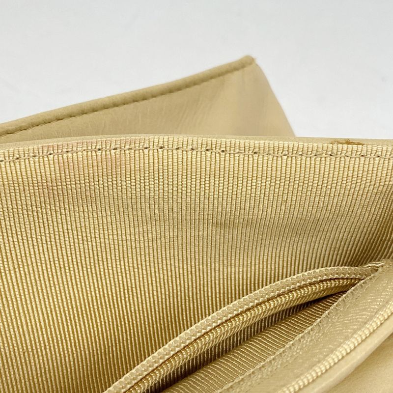 Chanel Handbag 2.55 Choco Bar Lambskin Chain Beige Gold Hardware Women