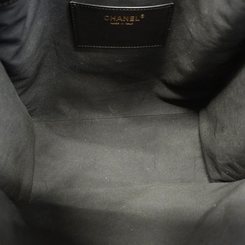 Chanel Shoulder Bag Chanel 25 Grain Calfskin Black Chien Pan Gold Hardware Women