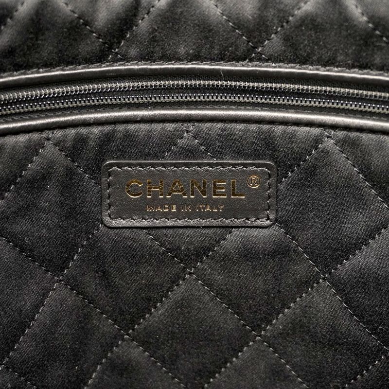 Chanel Shoulder Bag Chanel 22 Calfskin Black Gold Hardware Women
