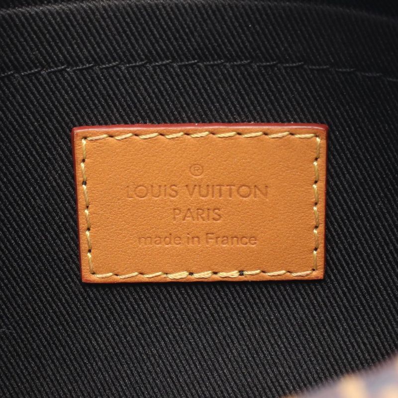Louis Vuitton Shoulder Bag Louis Vuitton X Nigo Mini Soft Trunk Damier Giant
