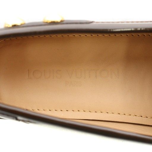 Louis Vuitton Driving Shoes Loafers Moccasins Gold Hardware Buckle Design