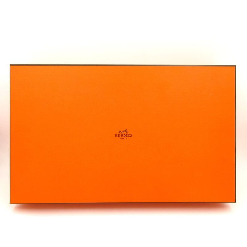 Hermes Shawl Excellent Condition Double Face 259978s 11 Cyclamen & Aubergine