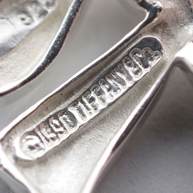 Tiffany & Co 925 Ribbon Pendant Necklace J100-8