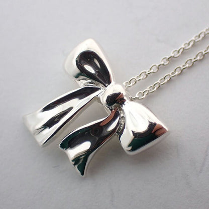 Tiffany & Co 925 Ribbon Pendant Necklace J100-8